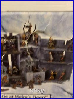 LOTR Battle At Helms Deep Armies Of Middle Earth Play set Play Along
