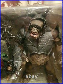 Lord Of The Rings Final Battle of Middle Earth figure Attack Troll & Fellowship