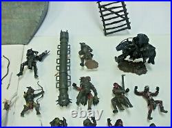 Lord of The Rings Armies of Middle Earth 20+ Figures and Helms Deep Castle Lot