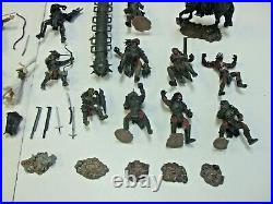 Lord of The Rings Armies of Middle Earth 20+ Figures and Helms Deep Castle Lot