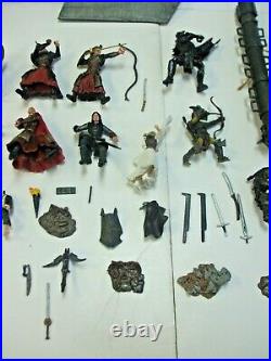 Lord of The Rings Armies of Middle Earth 20+ Figures and Helms Deep Castle Lot