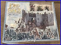 Lord of the Rings Armies of Middle-Earth Battle at Helm's Deep Playset RARE MIB