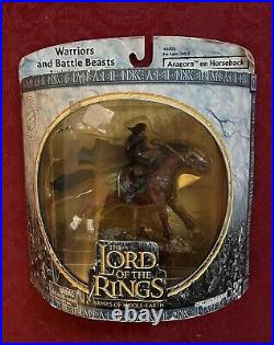 NOS Lord of The Rings Armies of Middle Earth 13 NIP With25 Figures Lot 2003-004