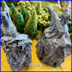 The Argonath 2 Painted Miniatures Fellowship Gondor Terrain Weta Middle-Earth