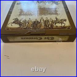 The Chessmen Lord of the Rings Middle Earth Chess Set Tolkien New in Open Box